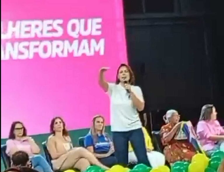 Mães de crianças especiais protestam em evento de Michelle Bolsonaro (vídeo)