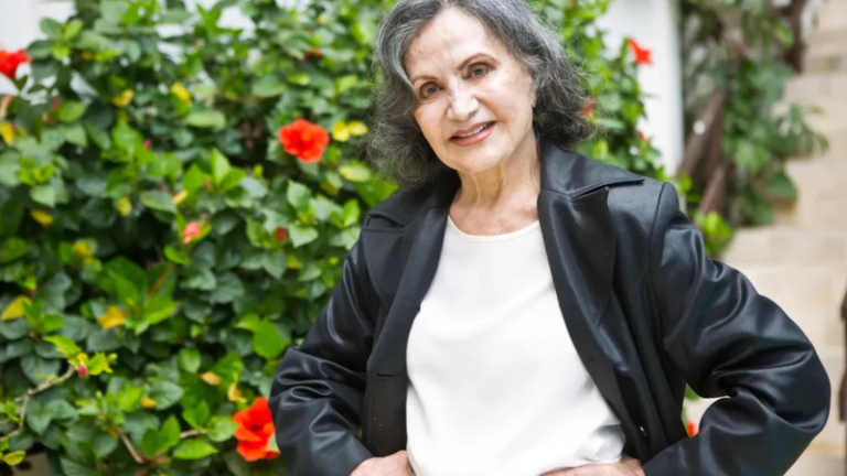 Rosamaria Murtinho fala sobre falta de oportunidade em novelas aos 92 anos: 'Sinto falta'