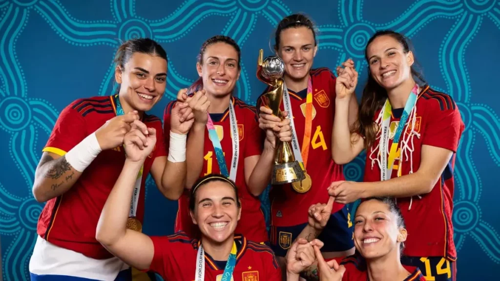 Uefa investe € 1 bilhão para desenvolver futebol feminino na Europa