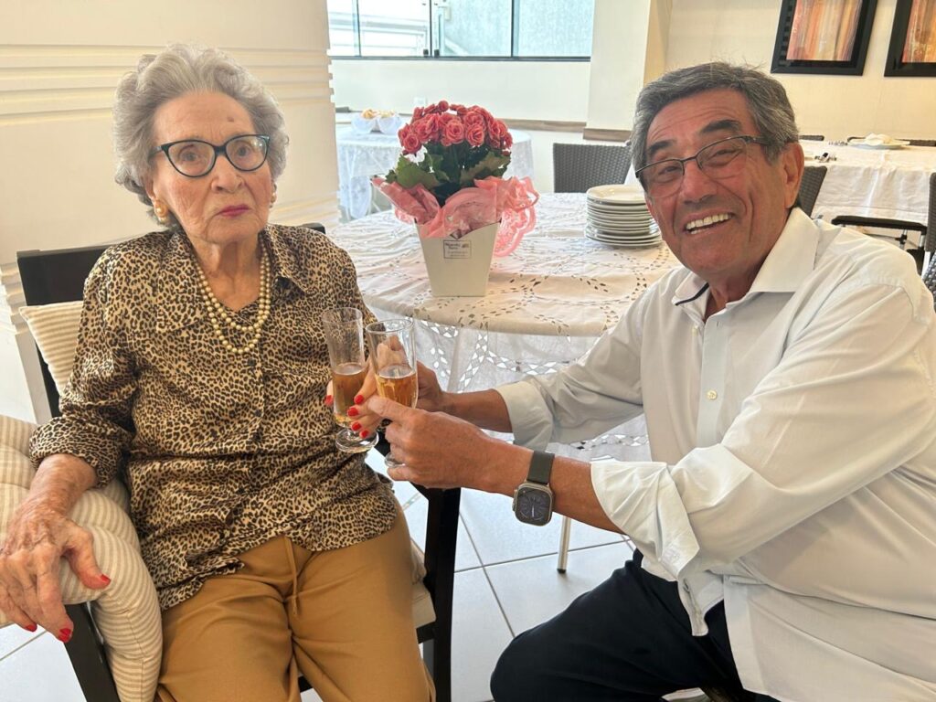 Comemorando 96 Anos de Dona Elisa Codorniz junto com a história do Castelinho de Porto Murtinho