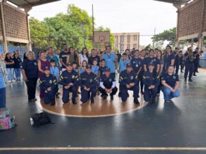 Escola Civil Metropolitana Governador Harry Amorim Costa premia alunos destaques no 4º bimestre