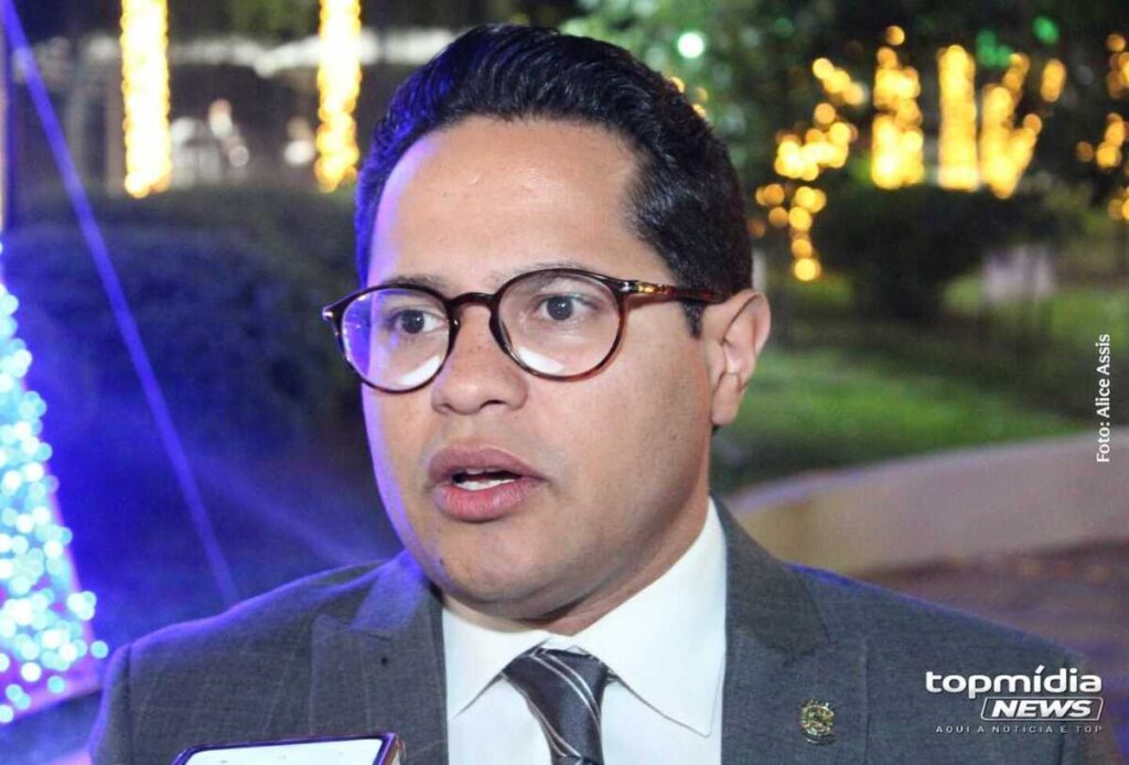 Favorito à presidência da Câmara, Papy defende independência entre poderes (vídeo)