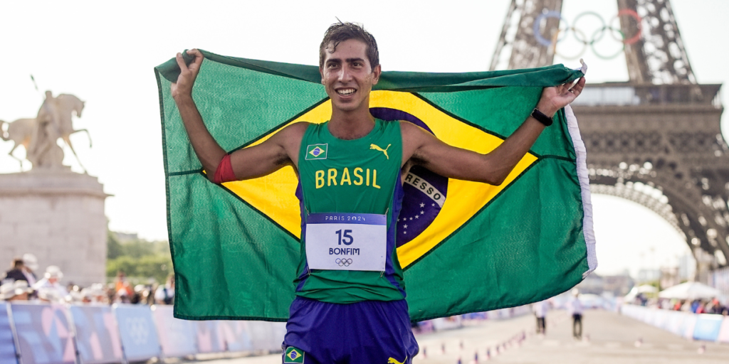 Puma fecha patrocínio a Caio Bonfim, prata na marcha atlética em Paris 2024