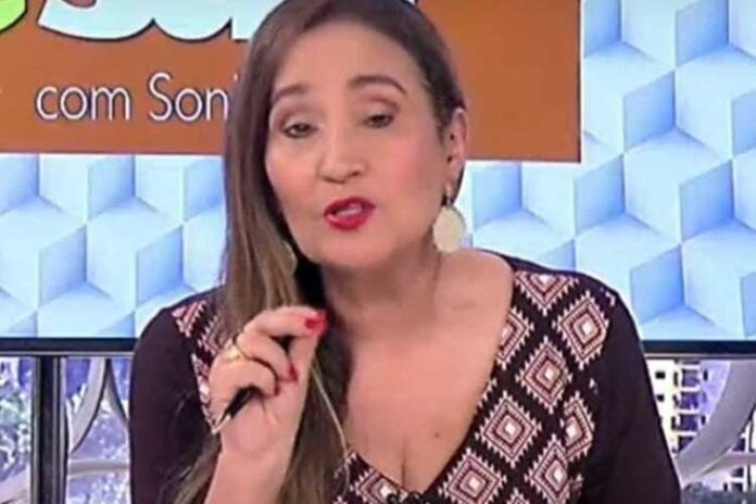 Sonia Abrão faz mistério ao falar sobre presente recebido em especial de Natal do ‘A Tarde é Sua’: ‘Nem imaginam’