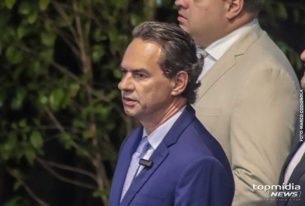 'Relação de respeito', diz Marquinhos Trad durante posse de prefeita em Campo Grande