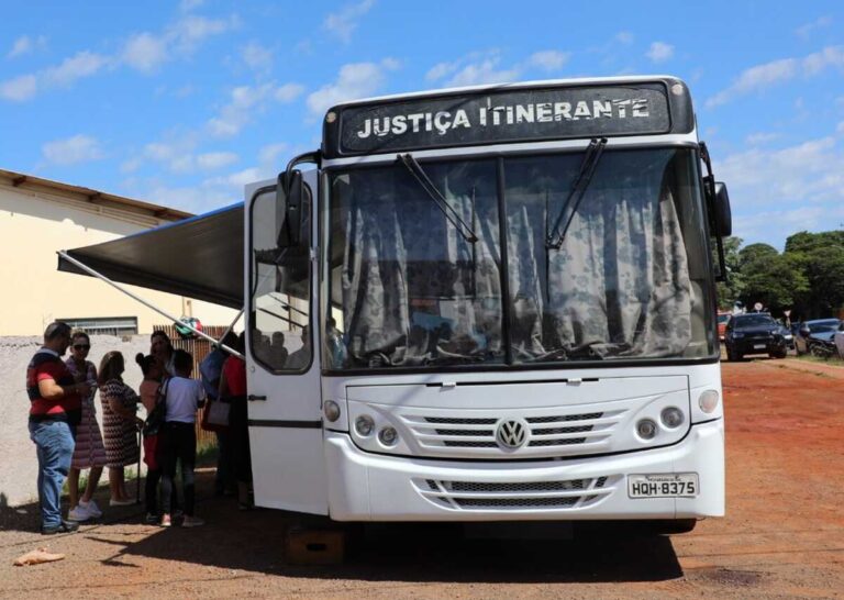 Ônibus da Justiça Itinerante voltam na 2ª feira com serviços gratuitos em Campo Grande