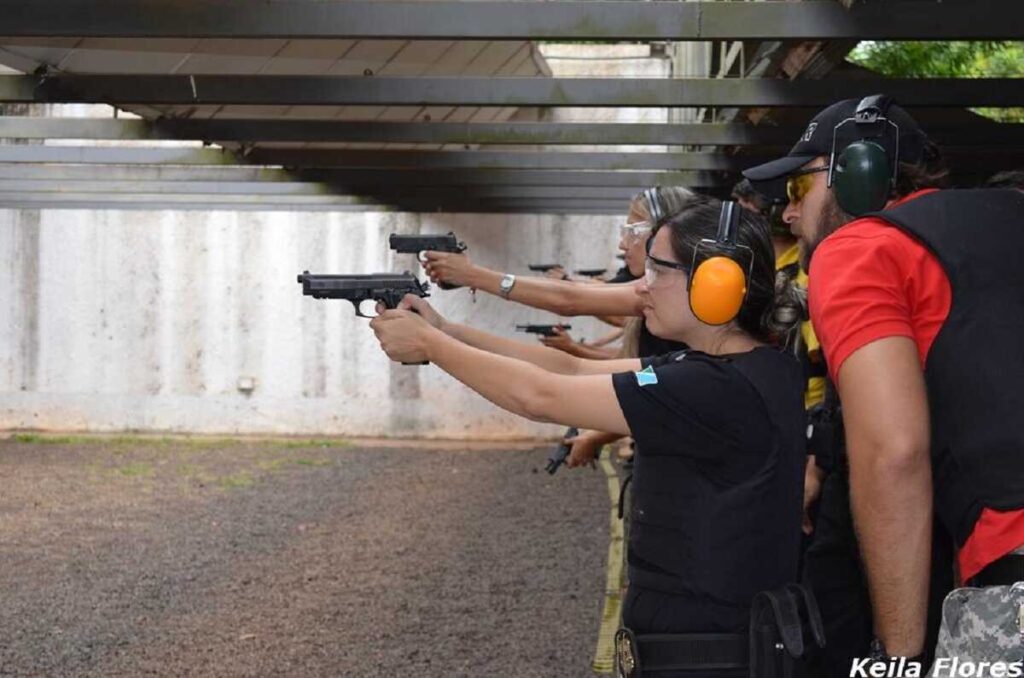 PC tem novas regras para policiais que querem ter armas particulares em MS