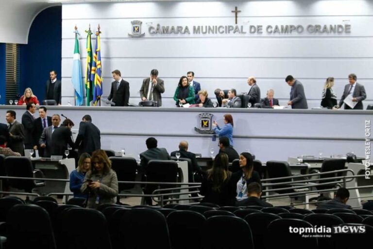 Vereadores de Campo Grande tomam posse em solenidade; veja quem são