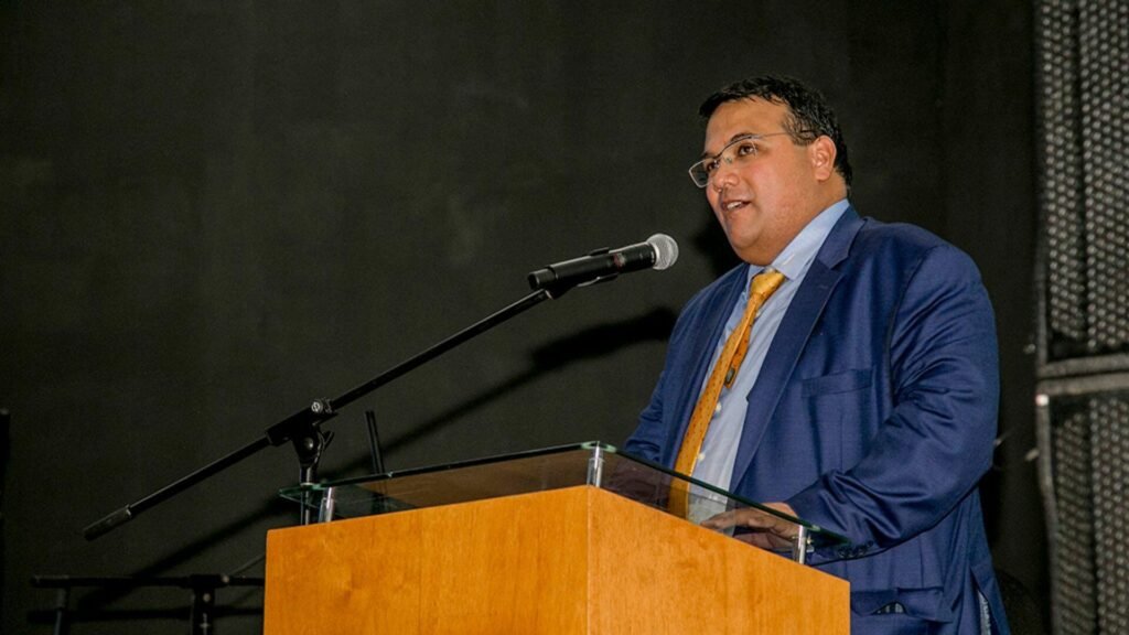 ‘Mais de R$ 1 milhão’, diz prefeito sobre pagamento da rescisão de comissionados da antiga gestão