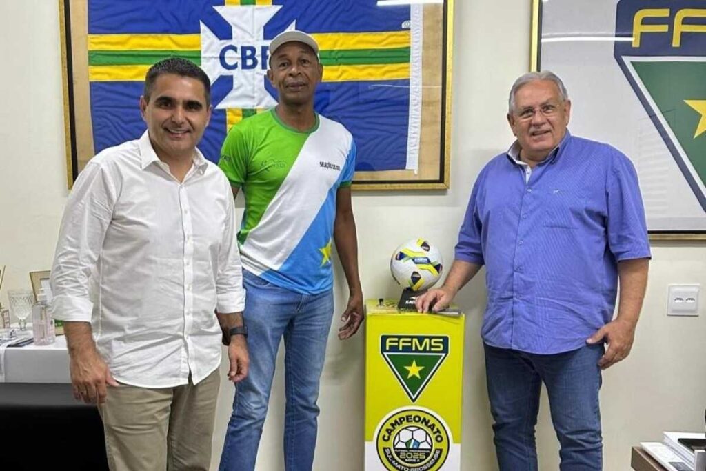 Federação de futebol renova permissão para ex-atletas assistirem jogos sem custo em MS