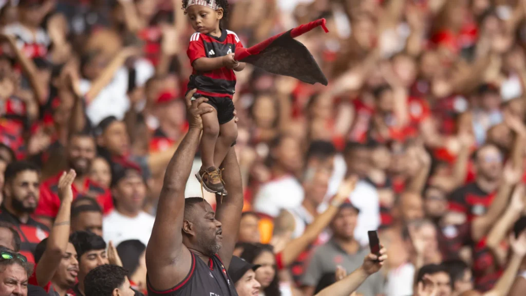 Flamengo liga alerta após 2024 caótico com lesões, mas evita alarde