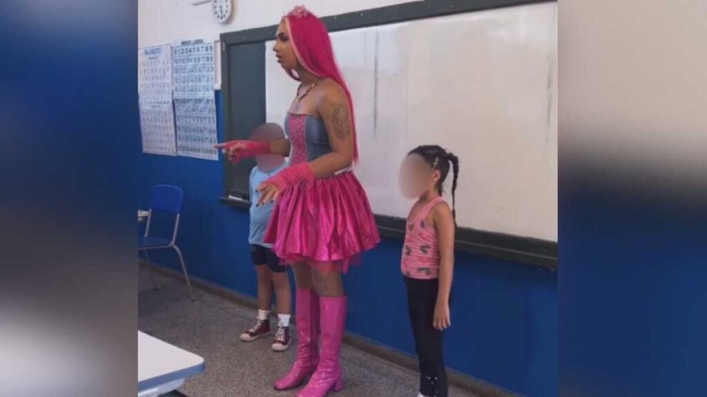 Professora trans encena com alunos e revolta deputado e vereador em Campo Grande