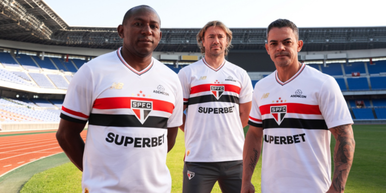 São Paulo e New Balance lançam camisa titular para 2025 com referências a tricampeonato mundial