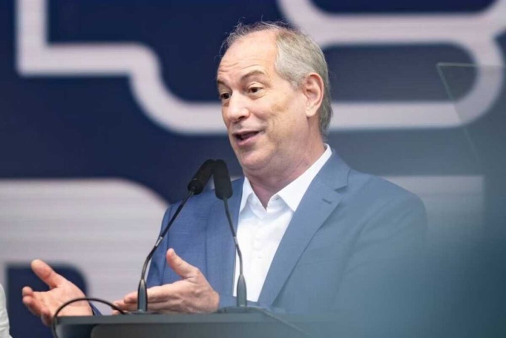 'Pai' do nome limpo, Ciro Gomes entra na Serasa após perder processo