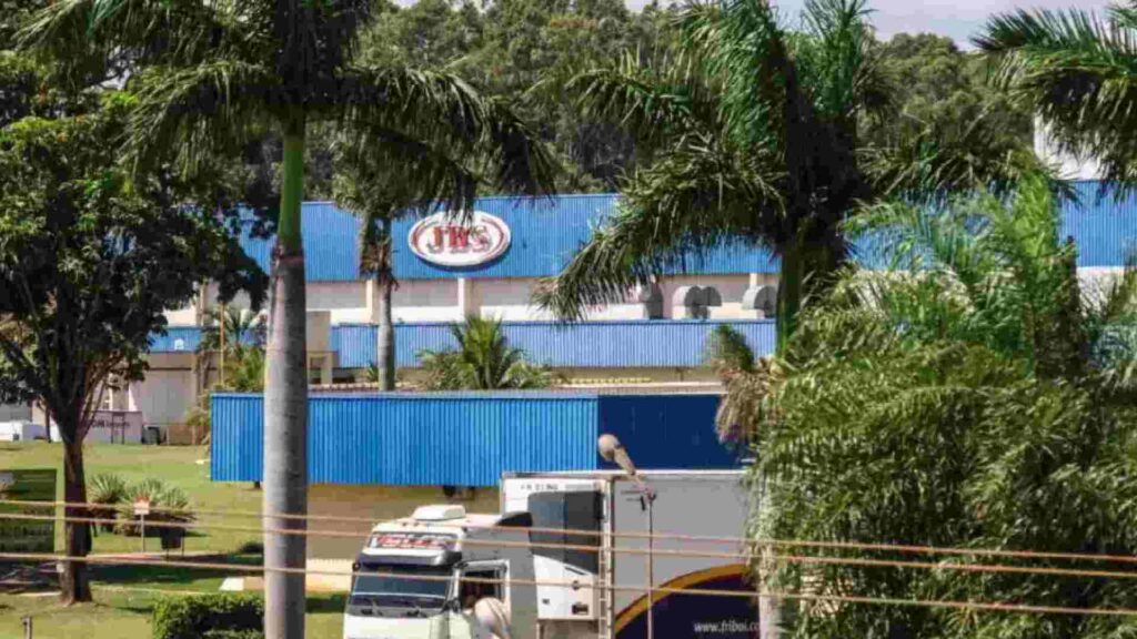 Após pressão de moradores e denúncia no Conselho Nacional,  MPMS denuncia JBS na Justiça