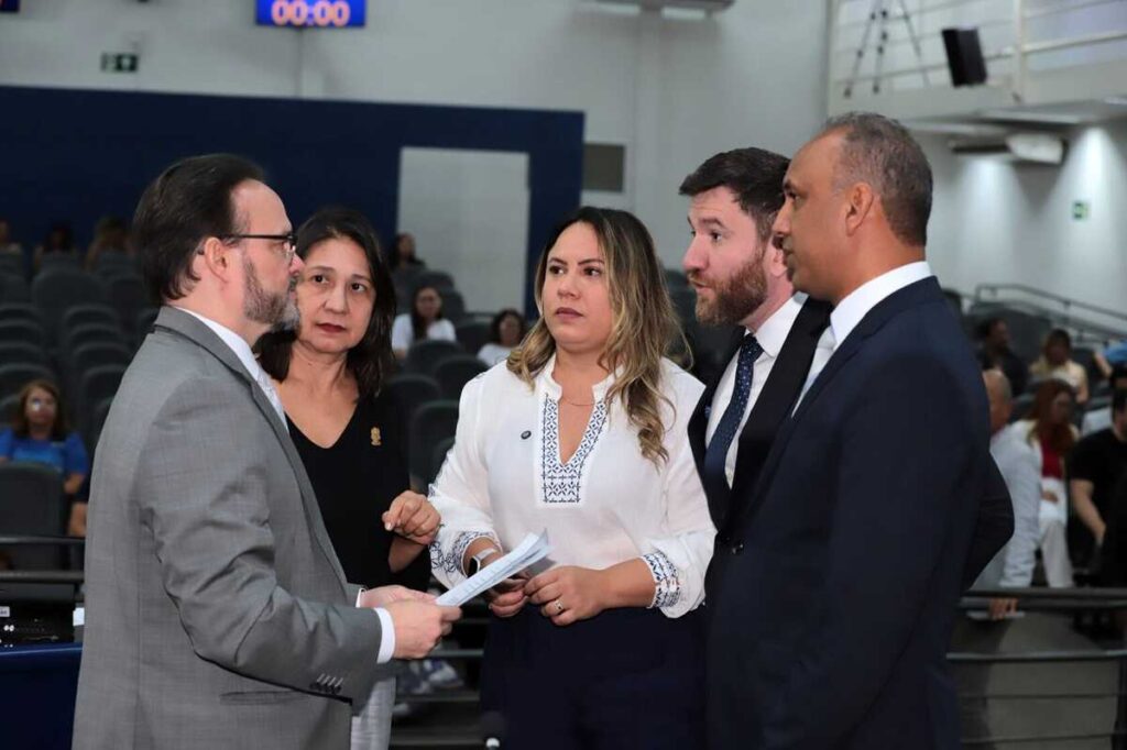 Câmara define os cinco membros da CPI do Transporte Coletivo
