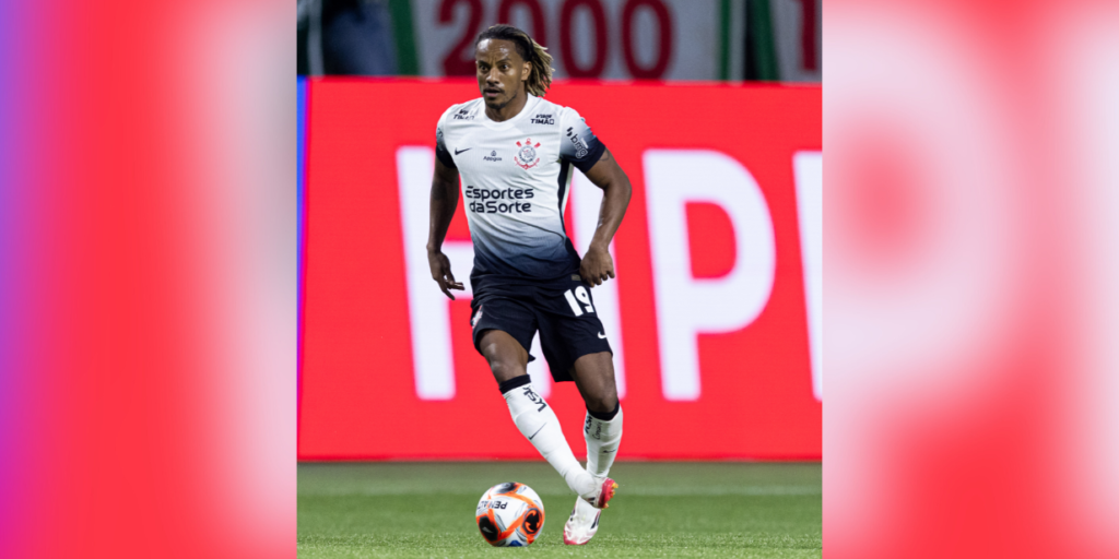 Carrillo, do Corinthians, conduz a bola no primeiro jogo da final do Paulistão - Rodrigo Coca / Agência Corinthians