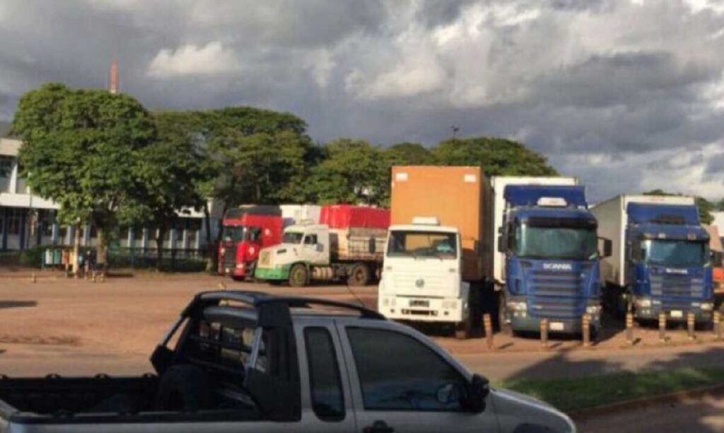 Por reajuste salarial, auditores fiscais promovem 'operação padrão' na fronteira de MS