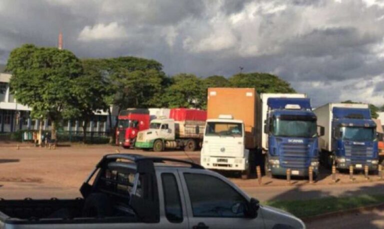 Por reajuste salarial, auditores fiscais promovem 'operação padrão' na fronteira de MS