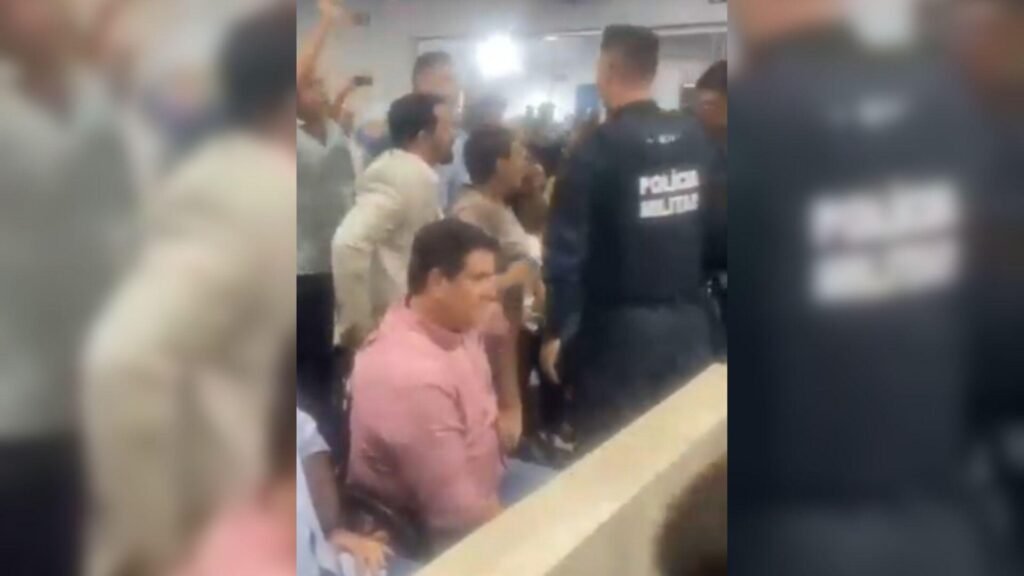Após sessão com bate-boca, MP pede nova eleição da mesa diretora da Câmara de Porto Murtinho