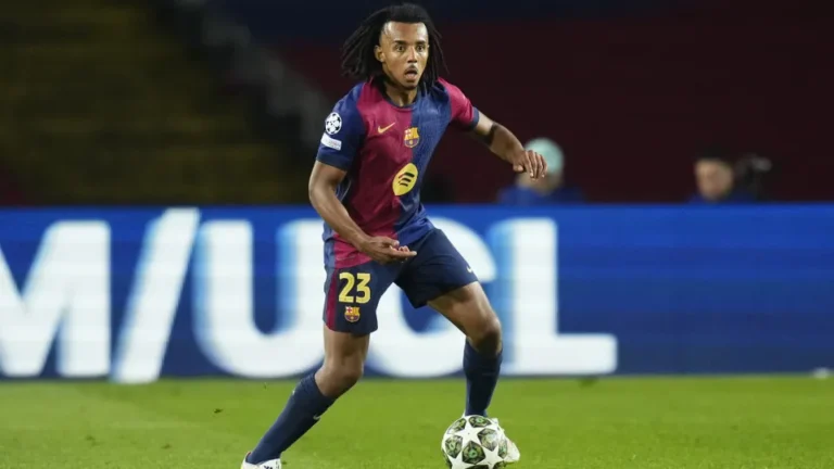 Barça massacra Dortmund e põe pé na semi