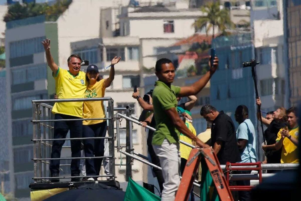 Bolsonaro faz novo ato pró-anistia neste domingo na Avenida Paulista