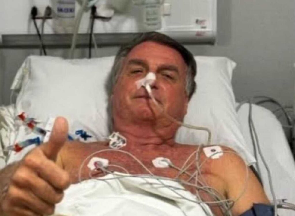 Bolsonaro rompe silêncio após internação durante visita o RN