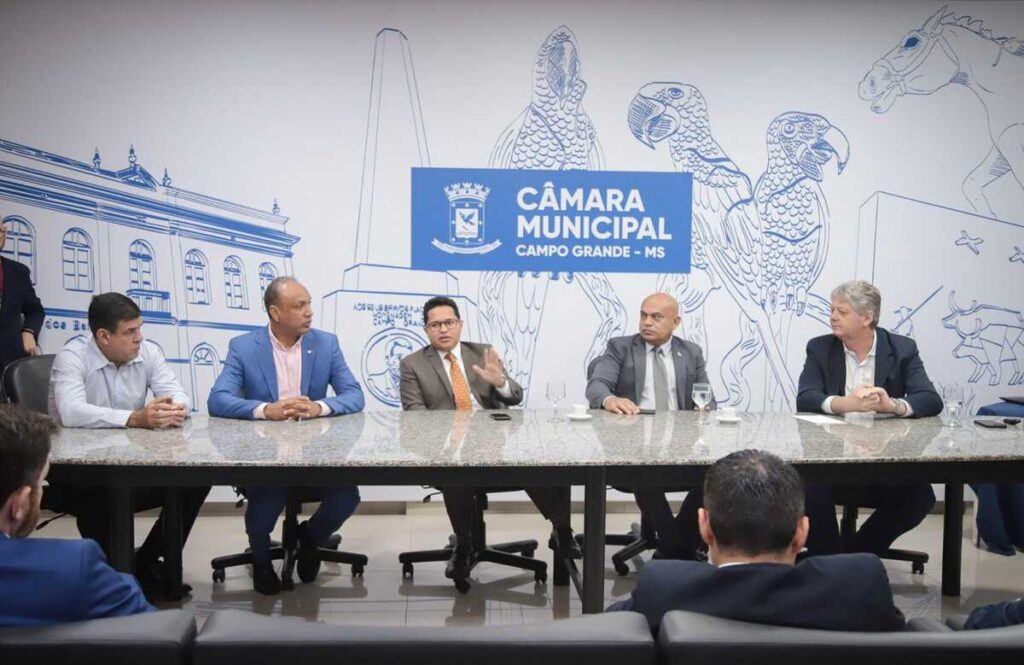 Câmara recebe Jaime Verruck e promete rapidez em pautas de industrialização de Campo Grande