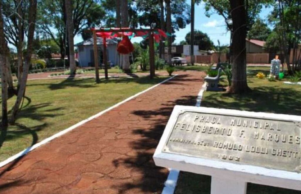 Servidores de Aral Moreira já estão com salários na conta... mas é de dezembro de 2024
