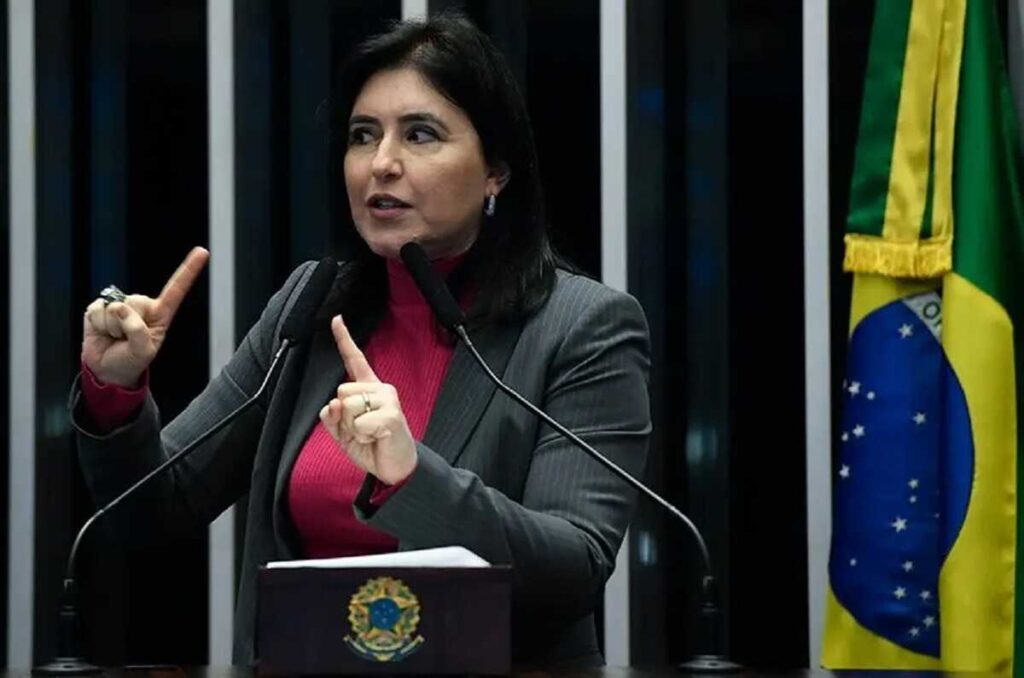 Simone nega disputar Governo de MS em 2026 e fica ministra 'enquanto Lula quiser'