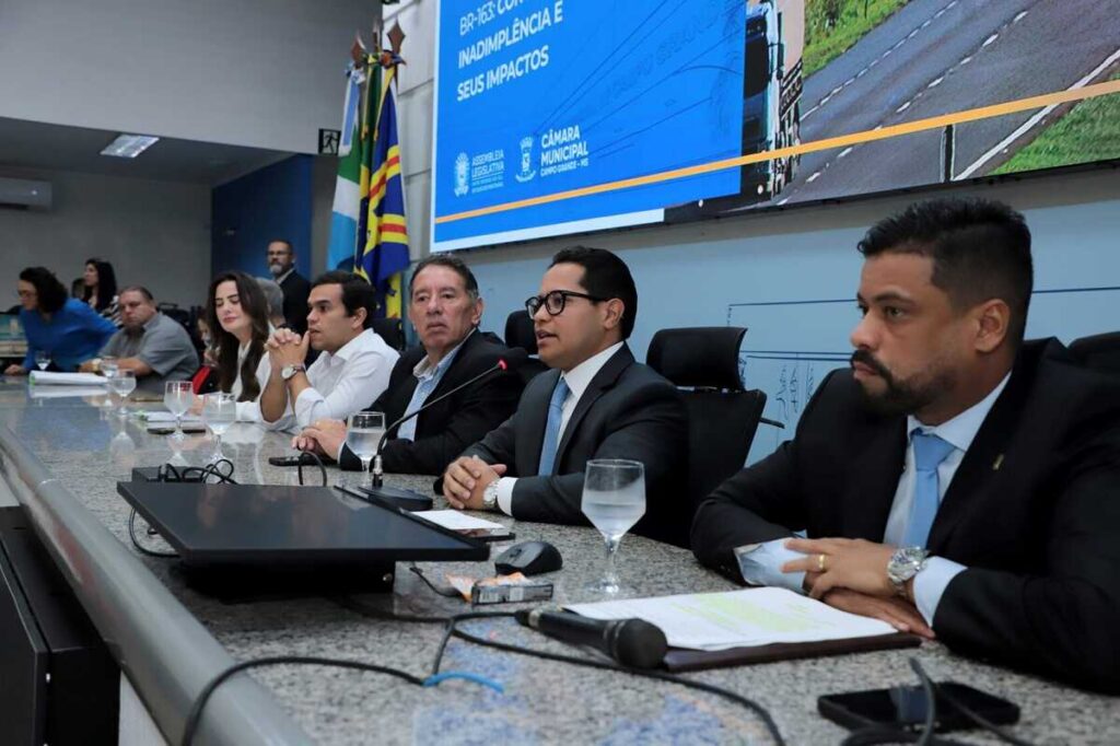 Vereadores e deputados criticam CCRMSVia e exigem providências na BR-163
