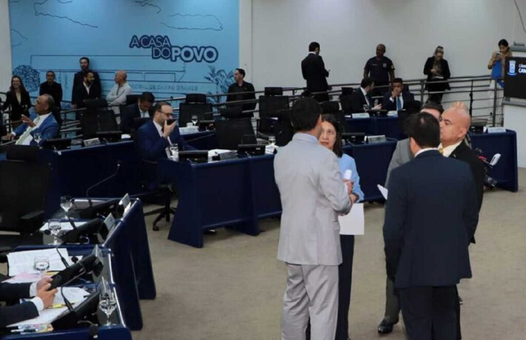 Câmara aprova projeto para atender mães atípicas com fraldas e remédios em Campo Grande