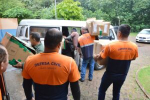 Com previsão de frio intenso, Prefeitura distribui 10 mil peças de roupas e agasalhos a entidades sociais