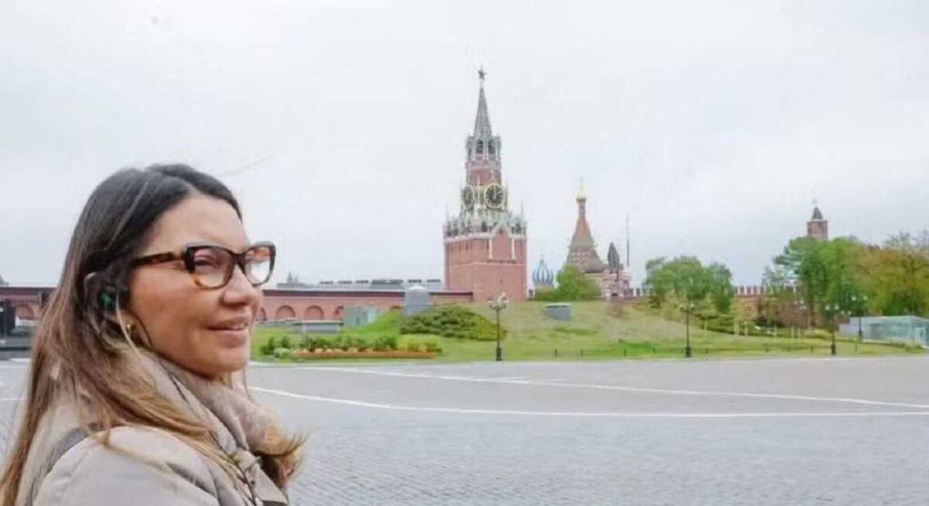 Janja passeia por Moscou e fala da importância de ensinar português aos russos