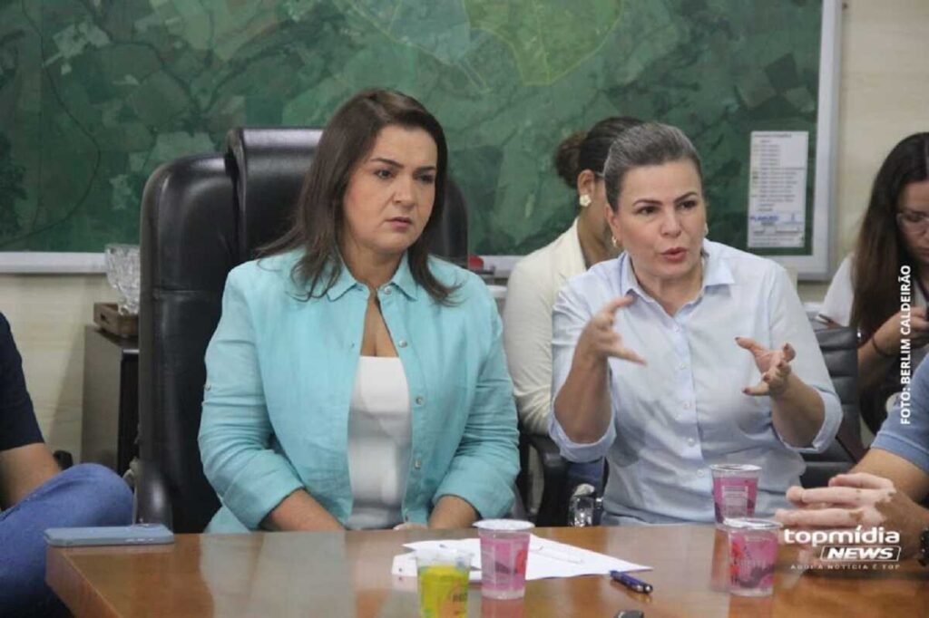 Juiz extingue ação popular para anular reajuste da prefeita Adriane Lopes