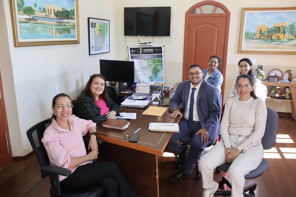 Reunião com Autoridades Discute Pauta de Relevância para o Município de Porto Murtinho